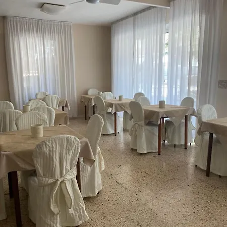 Lucciola Hotel
